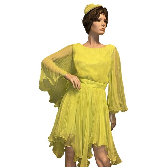 Miss Elliette Dresses & Skirts - Vintage Miss Elliette Lime Chiffon Dress w/Matching Hat, Pleated Flutter Sleeve